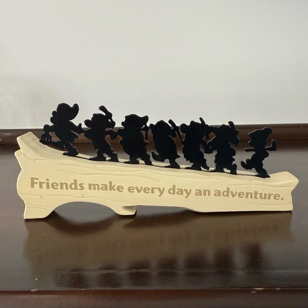 Disney Hallmark 7 Dwarfs Silhouette Friends Make Every Day an Adventure Figurine